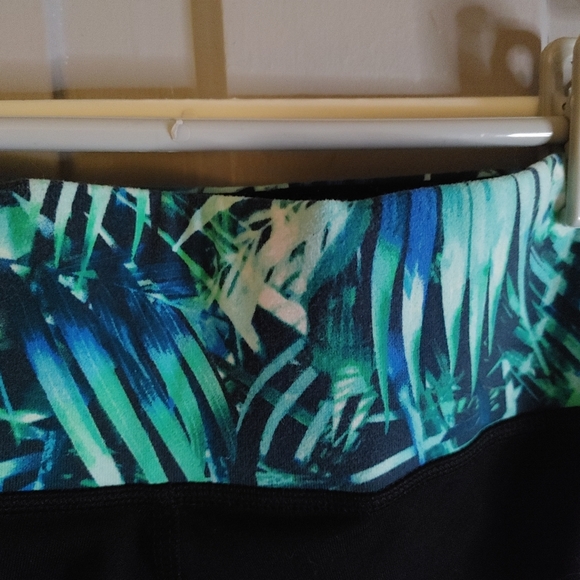 2/$40 PINK Leggings - Picture 4 of 6